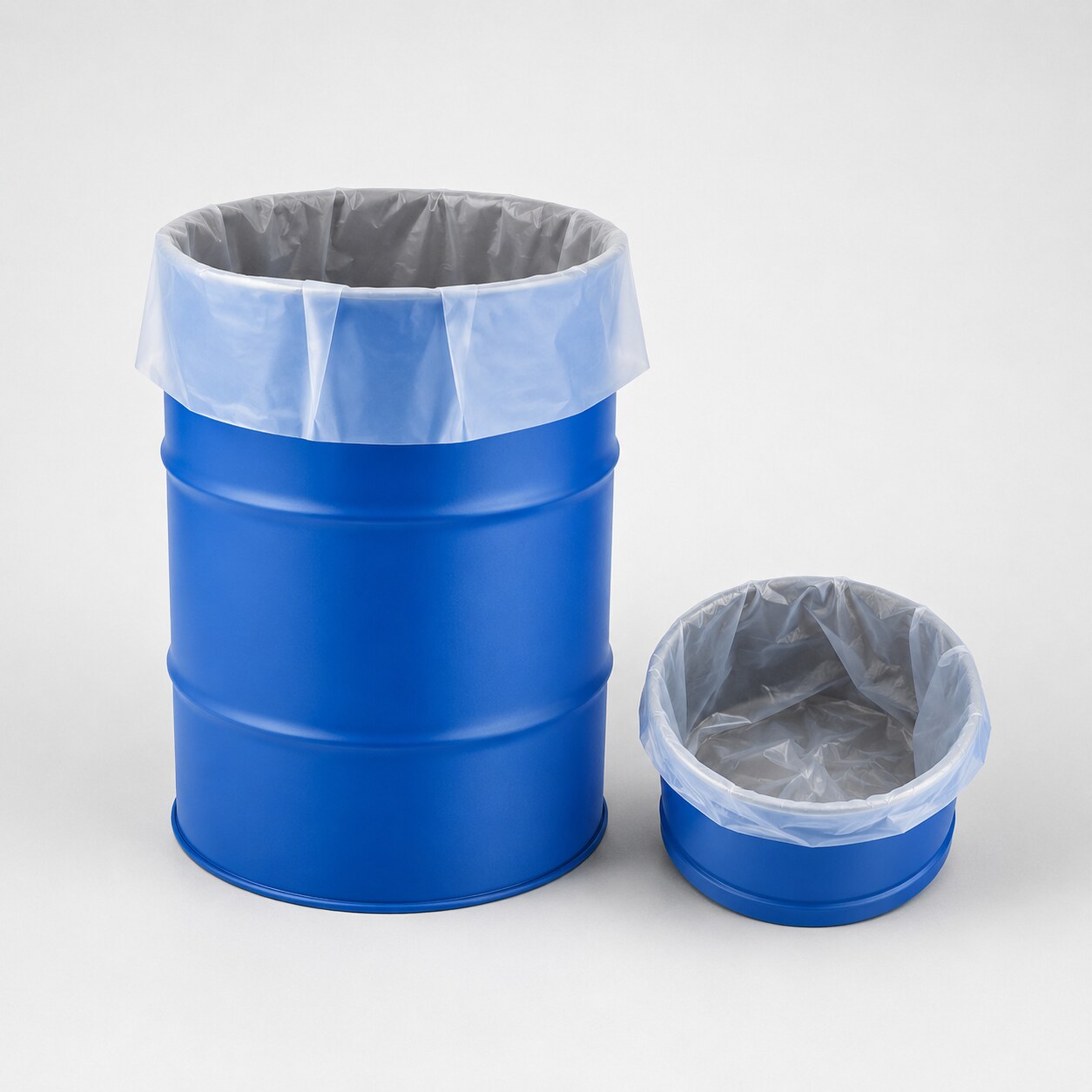 Liners fitted to industrial drums